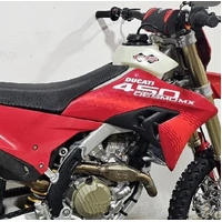 IMS Fuel Tanks Australia   216 601-N2  :  Ducati  2.7 Gallon  CLEAR Dry Break