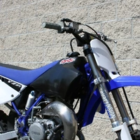 IMS Fuel Tanks Australia   117 328-BK  :  Yamaha 2.2 Gallon  BLACK Screw Cap  YZ 85  (02-21).